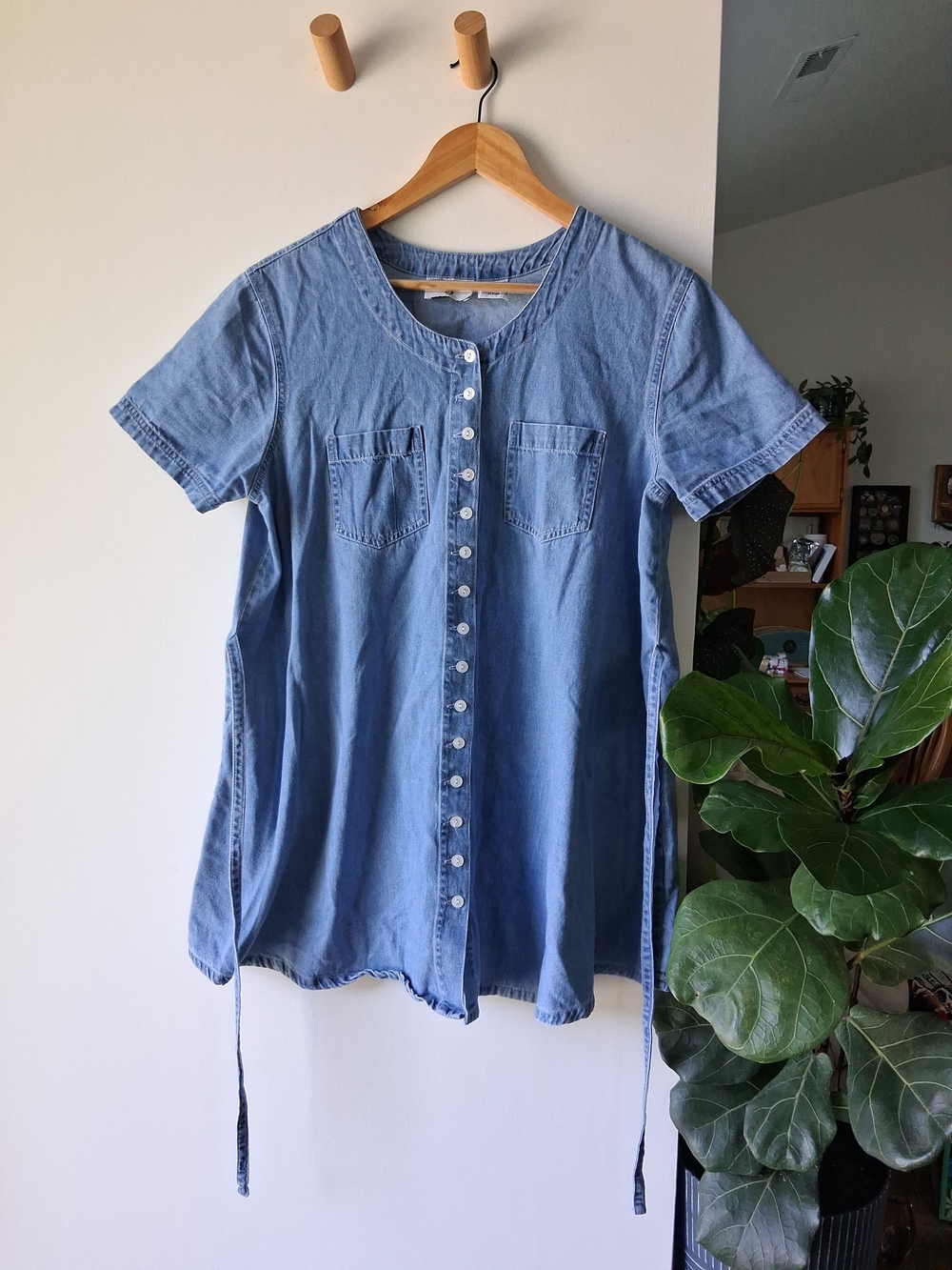 kathy ireland Light Blue Denim Button-Front Maternity Tunic